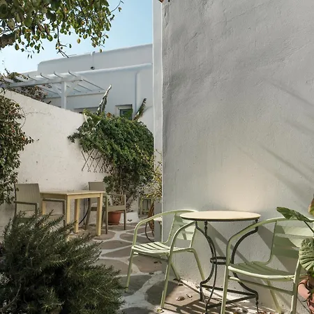 Angela's Pensionat 3*