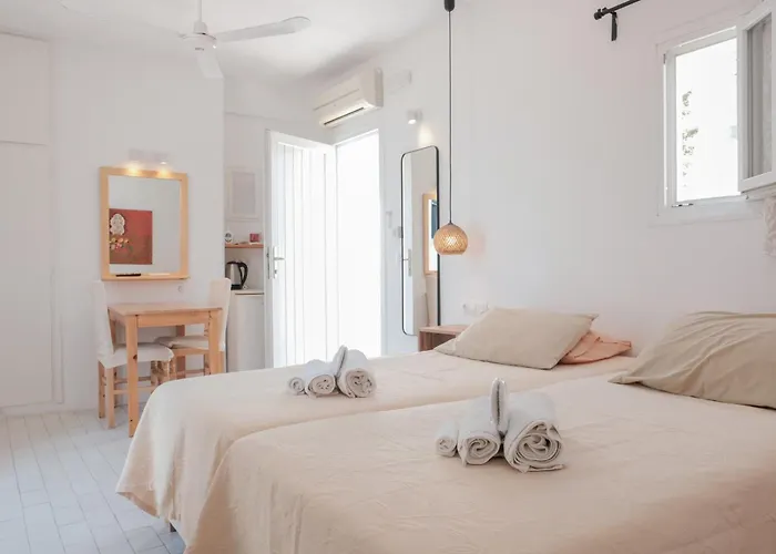 Πανσιόν Angela's Mykonos Town