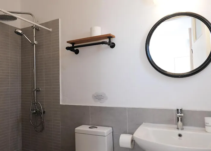 Angela's 3* Mykonos Town